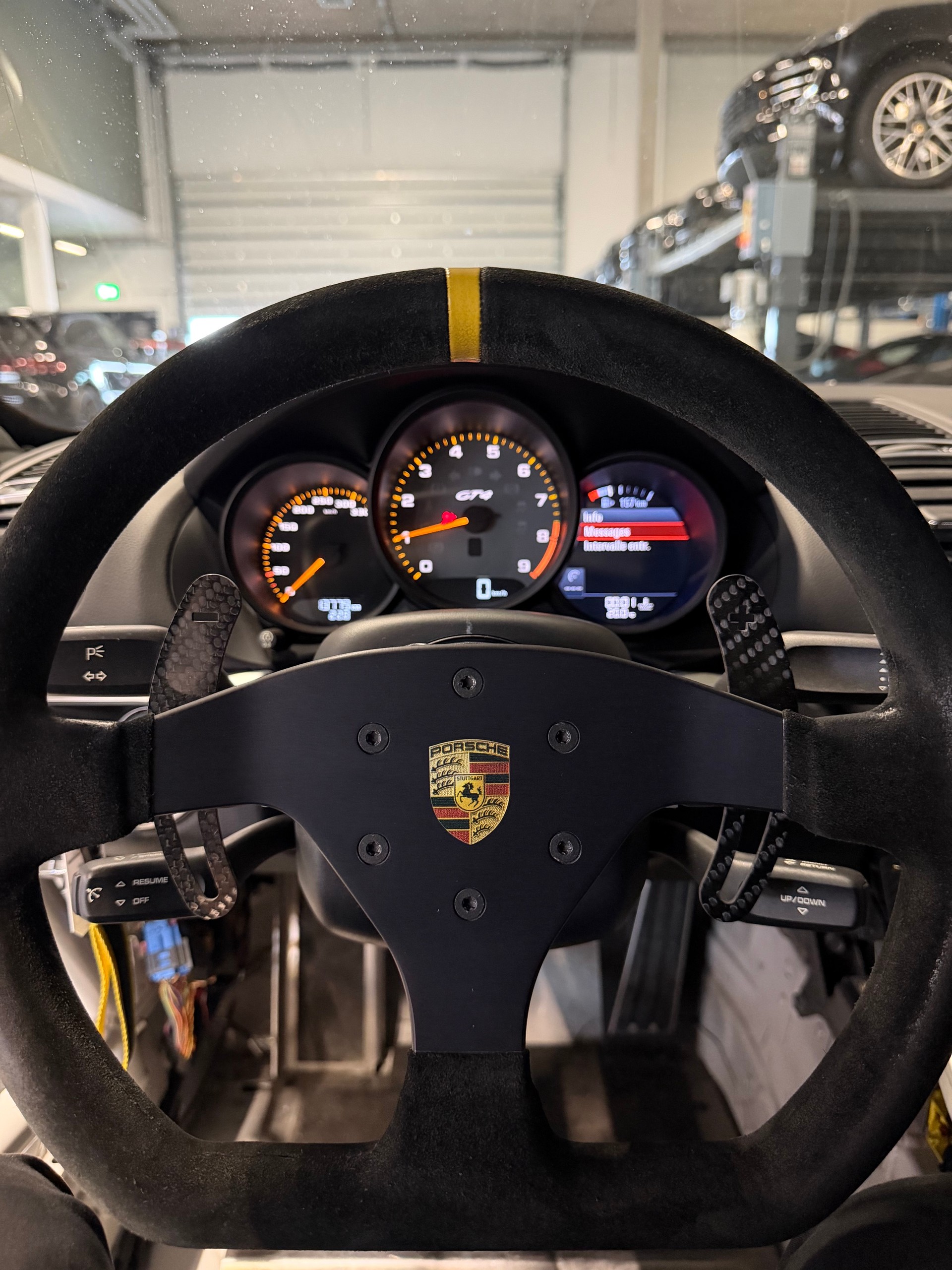PORSCHE Cayman GT4 Clubsport-image-13