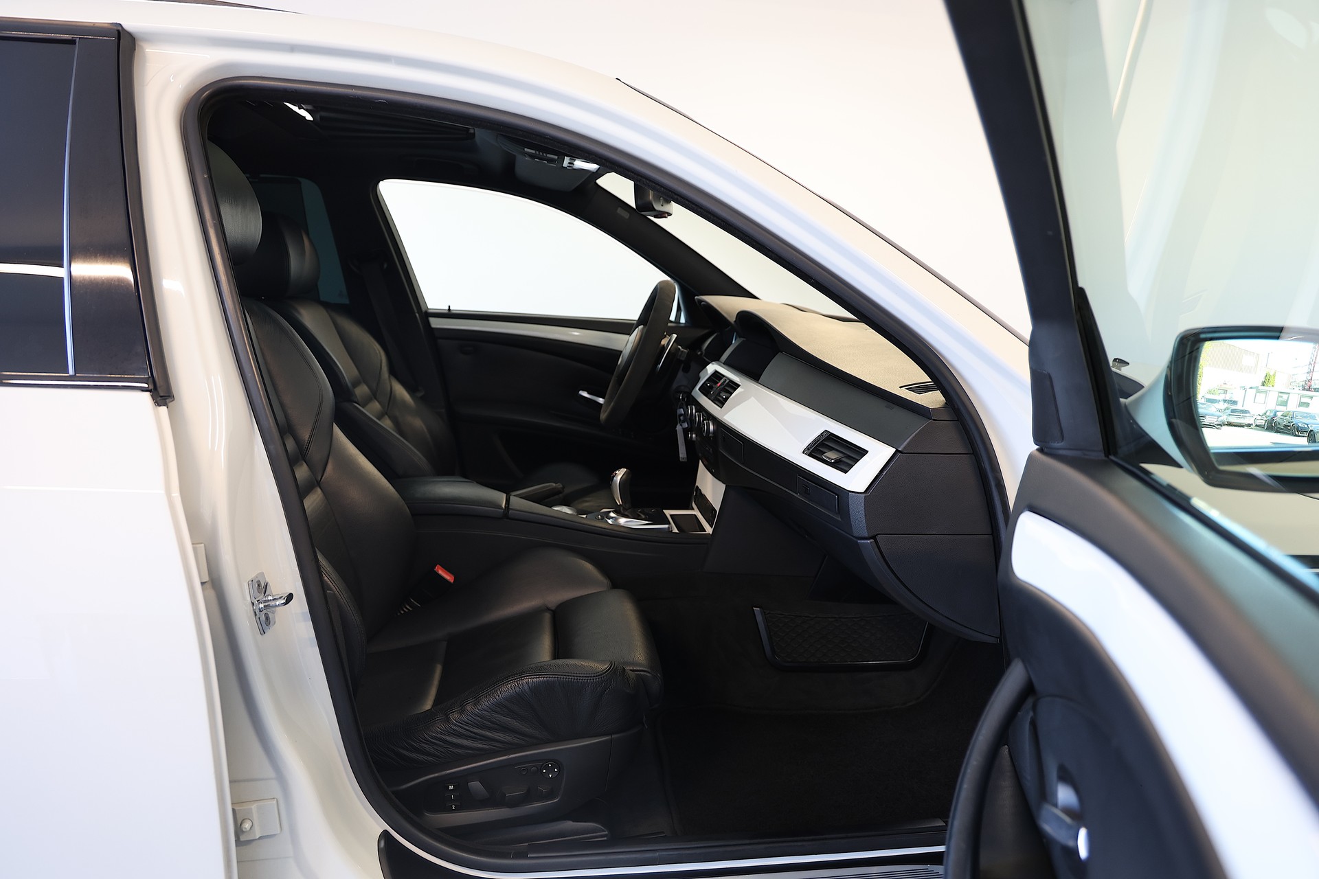 BMW M5 *CH-Fahrzeug* *frisch ab MFK* *alle Krankheiten beseitigt*-image-14