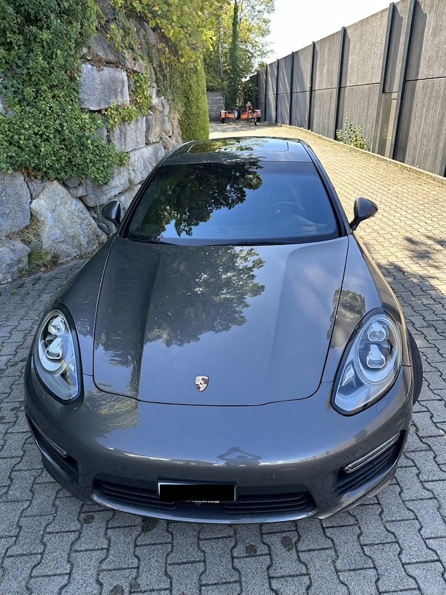 PORSCHE GTS