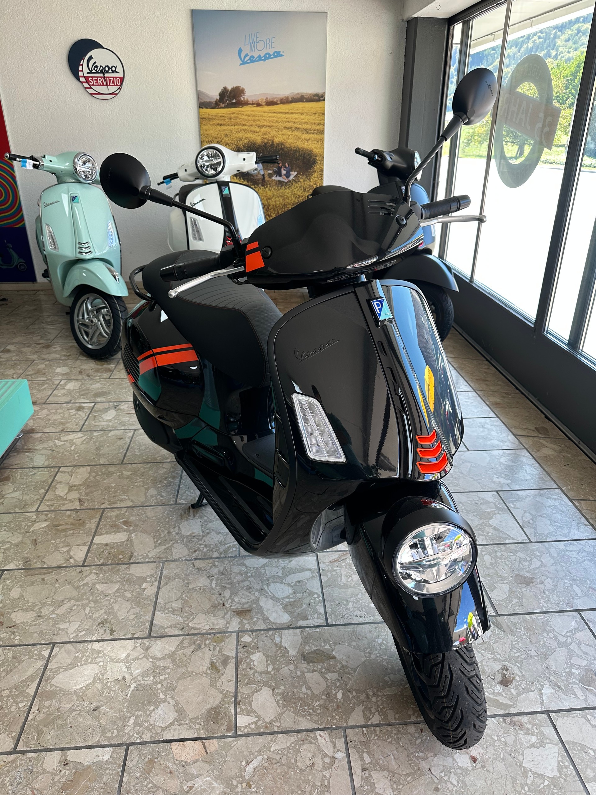 PIAGGIO Vespa GTV 300-image-0