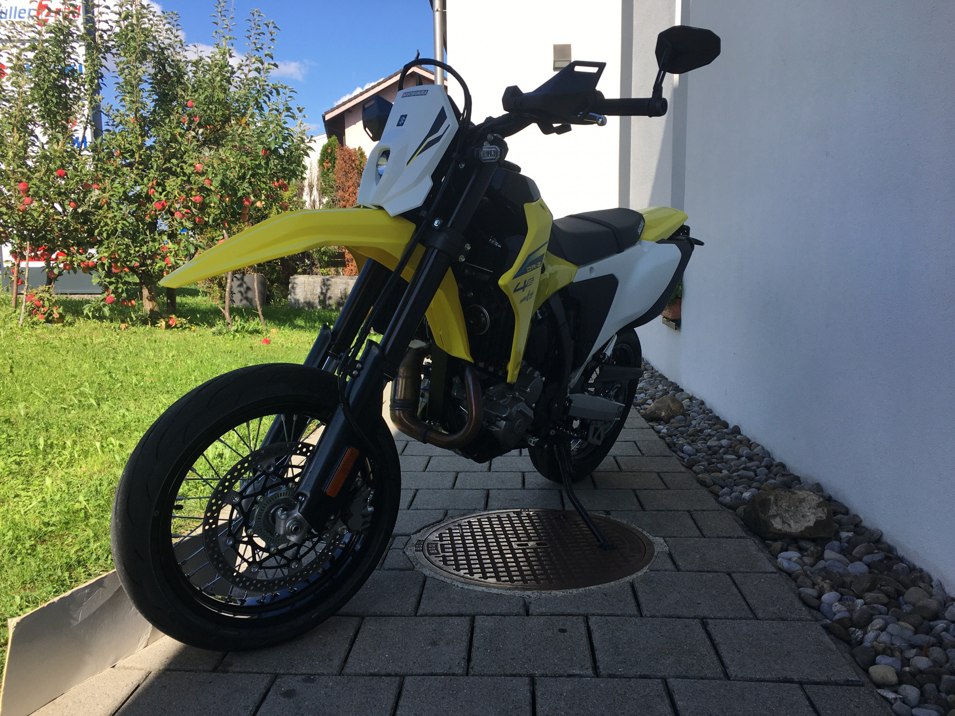 SUZUKI DR-Z4SM-image-2