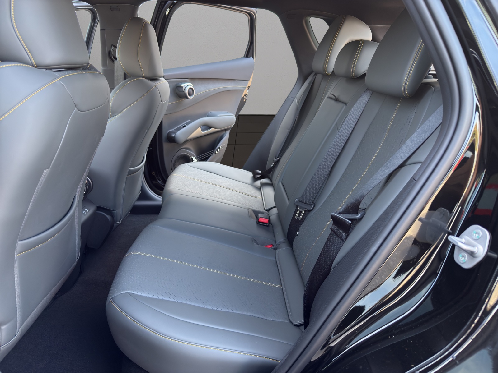 BYD Atto 3 EVO 74.8 kWh Excellence AWD-image-12