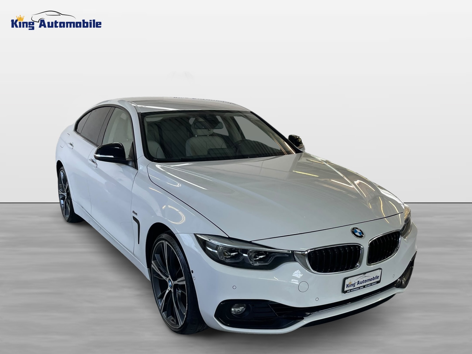 BMW 440i Gran Coupé xDrive Sport Line Steptronic | CH-Auto | Frisch MFK | AHK 1.8t | 5-Sitze | LED-Scheinwerfer-image-0