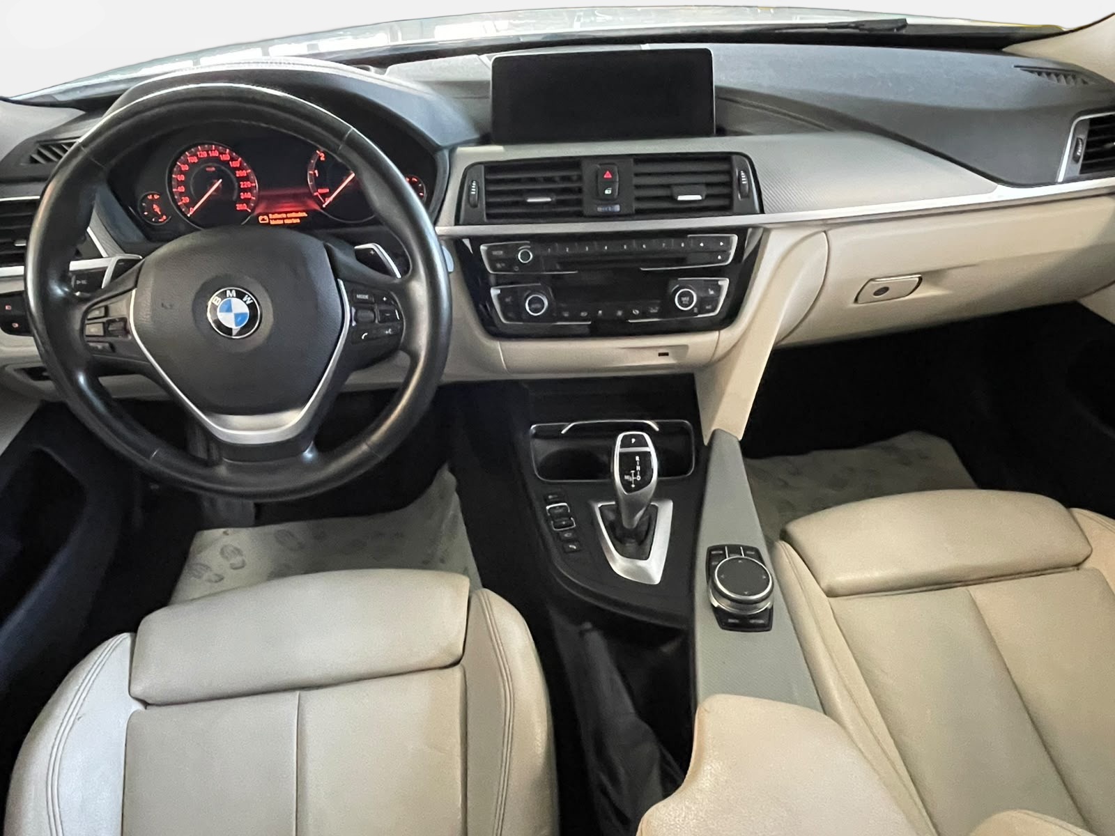 BMW 440i Gran Coupé xDrive Sport Line Steptronic | CH-Auto | Frisch MFK | AHK 1.8t | 5-Sitze | LED-Scheinwerfer-image-11