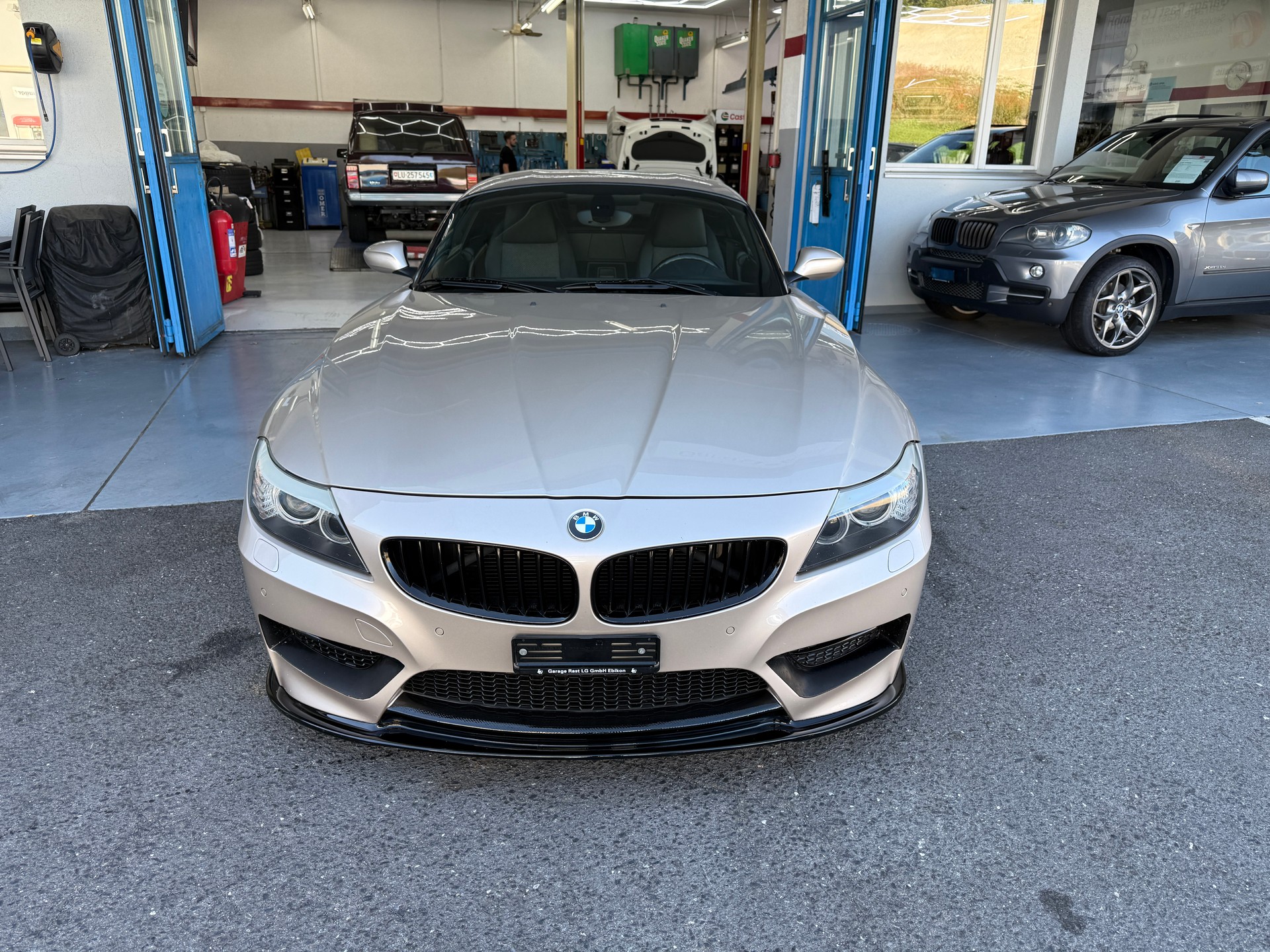 BMW Z4 sDrive35i DKG-showroom-element-1