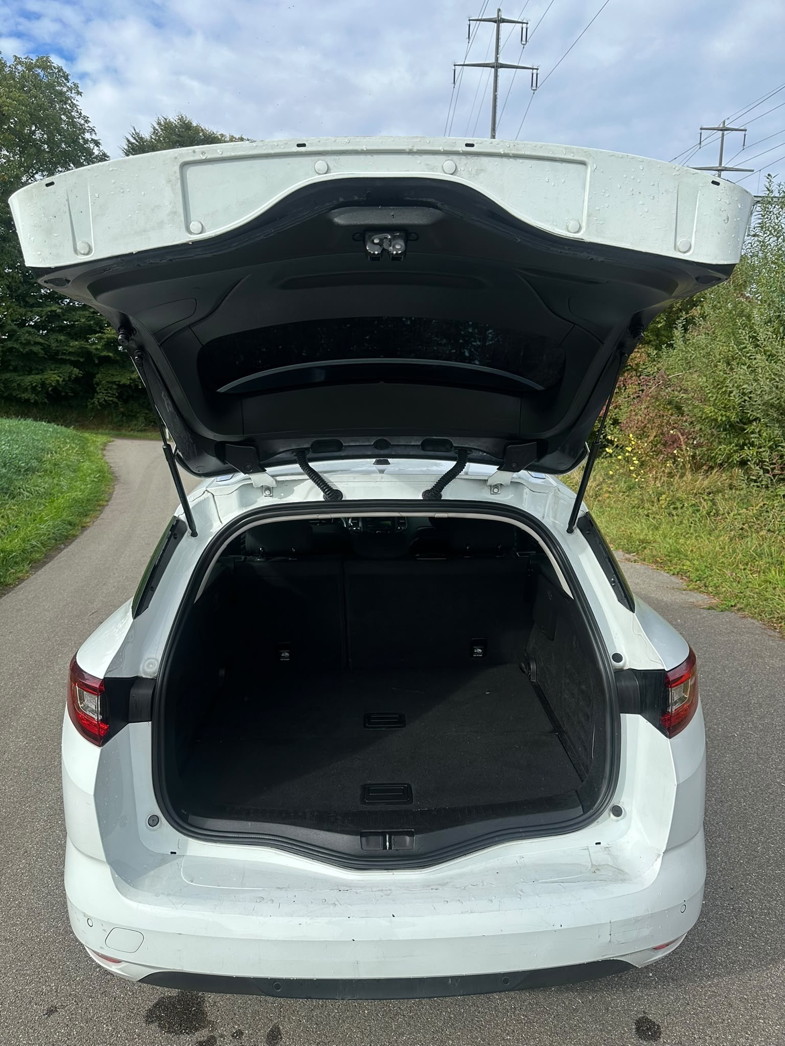 RENAULT Mégane Grandtour 1.5 dCi Business EDC-image-13