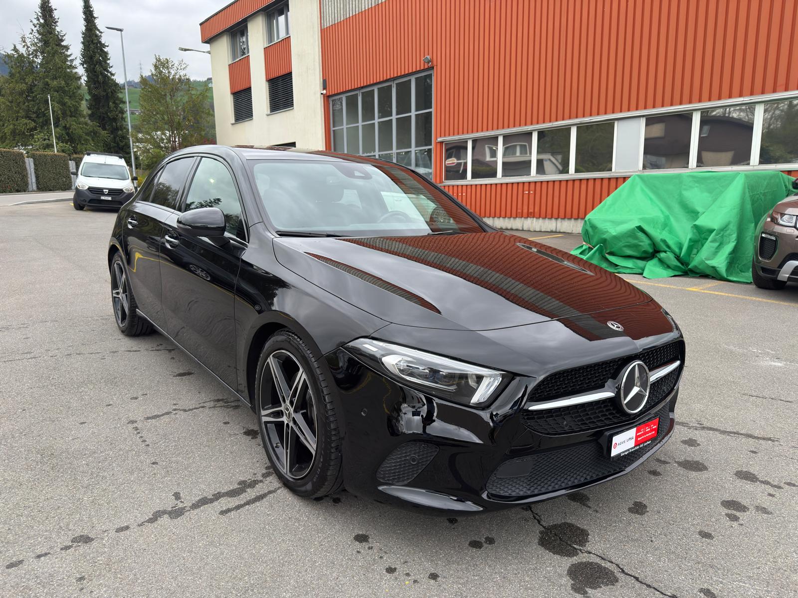 MERCEDES-BENZ A 200 Progressive 7G-DCT-showroom-element-1