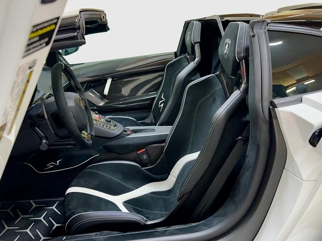 LAMBORGHINI Aventador LP750-4 Superveloce Roadster E-Gear-image-15