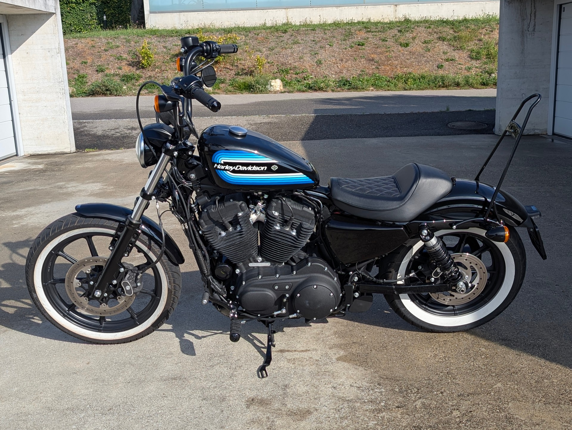 HARLEY-DAVIDSON XL 1200 NS Iron ABS-image-1
