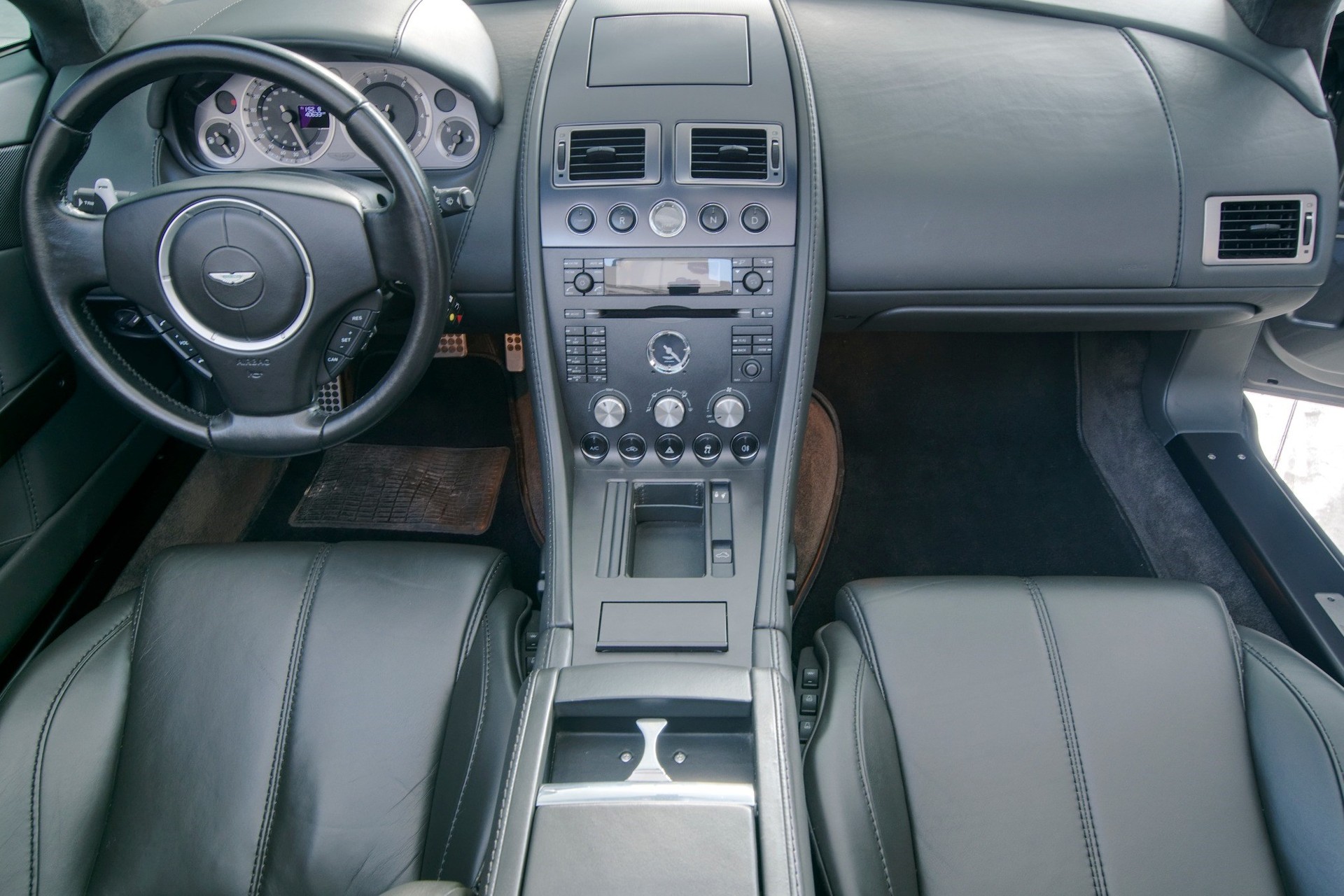 ASTON MARTIN V8 Vantage 4.3 Sportshift-image-3