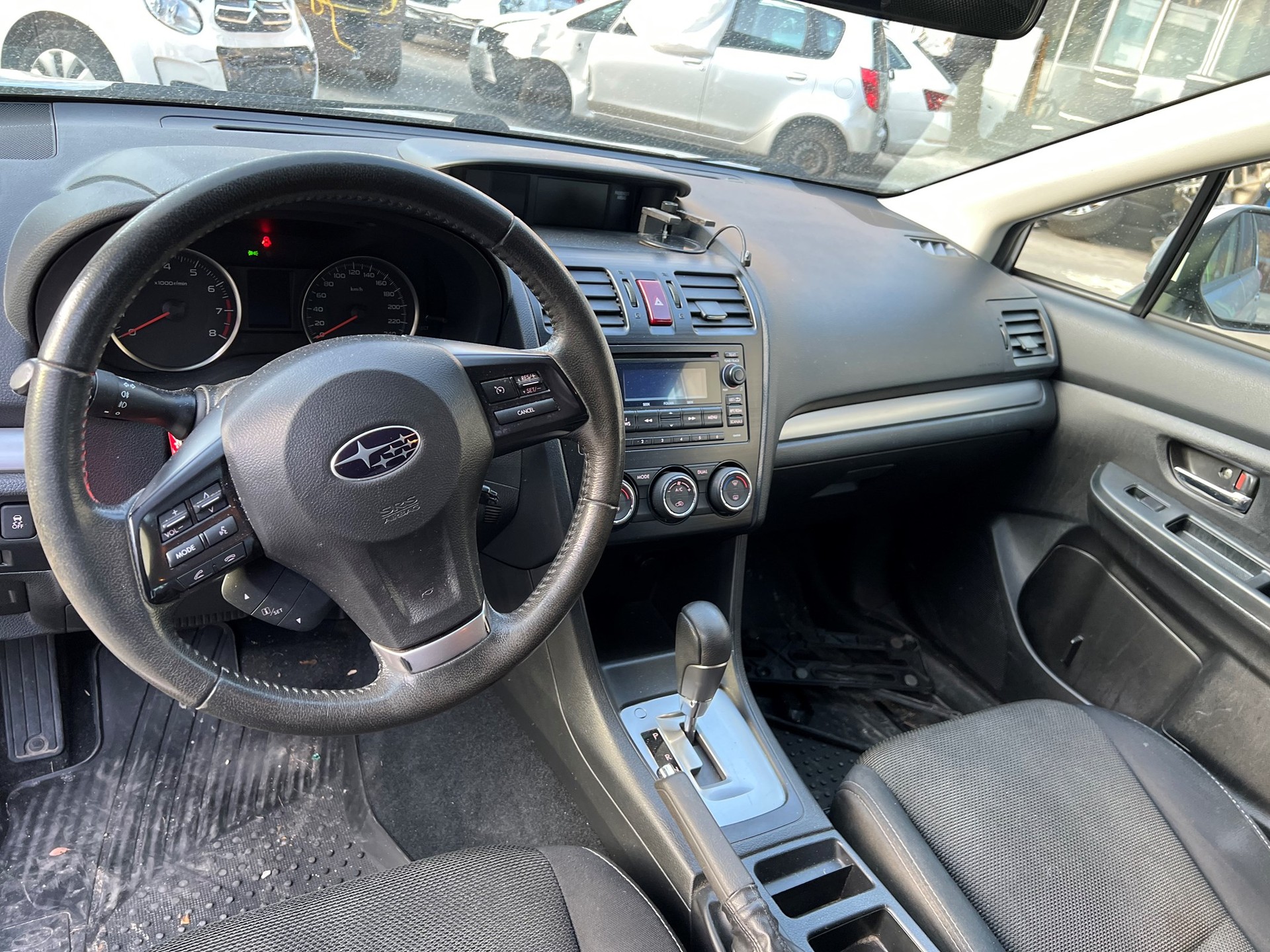 SUBARU XV 1.6 Swiss One AWD CVT-image-11