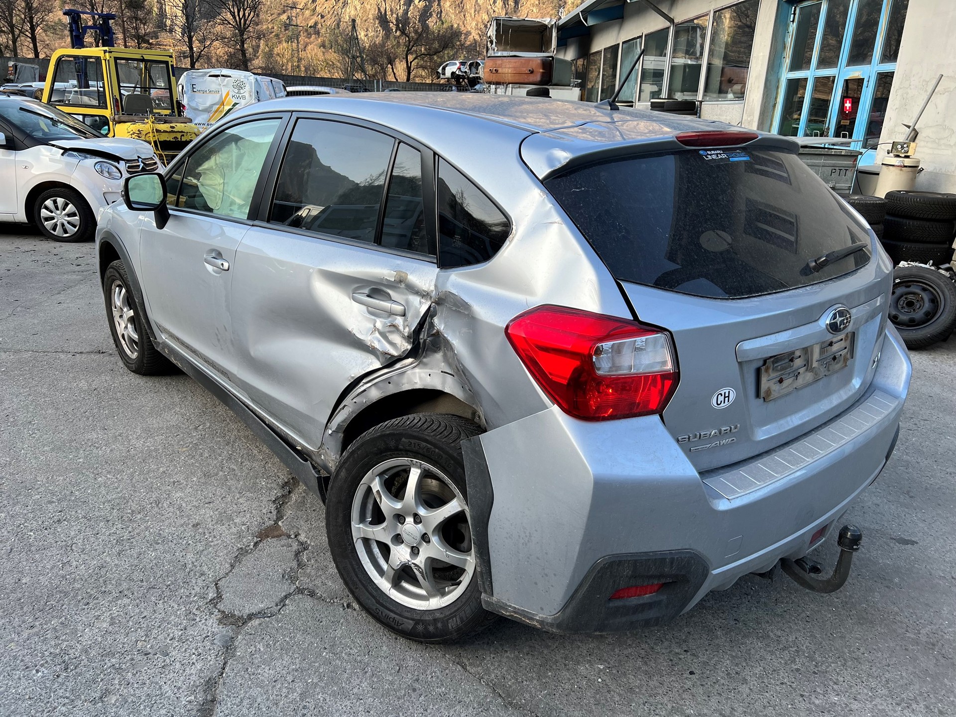 SUBARU XV 1.6 Swiss One AWD CVT-image-3