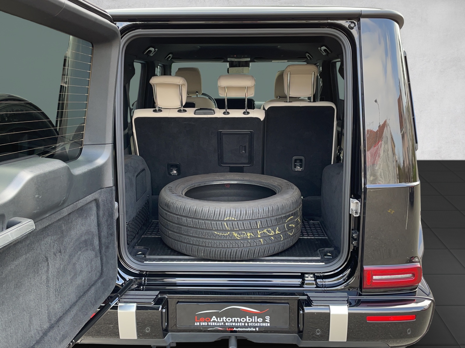 MERCEDES-BENZ G 400 d AMG Line 9G-Tronic-image-17