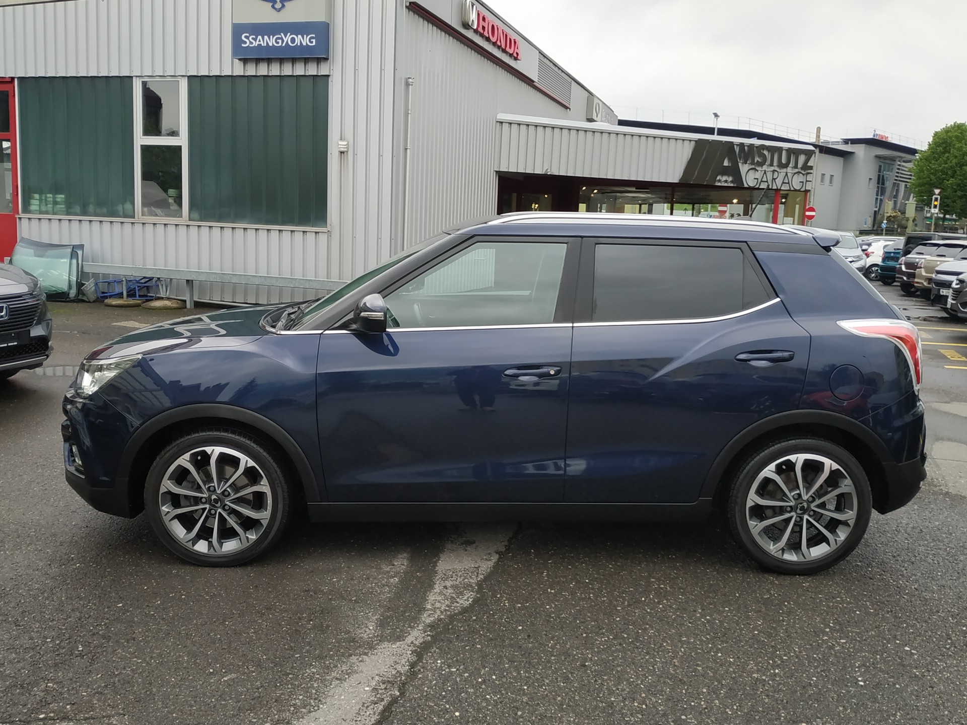 KGM-SsangYong Tivoli 1.6 e-XGi Quartz 4WD Automatic-image-7