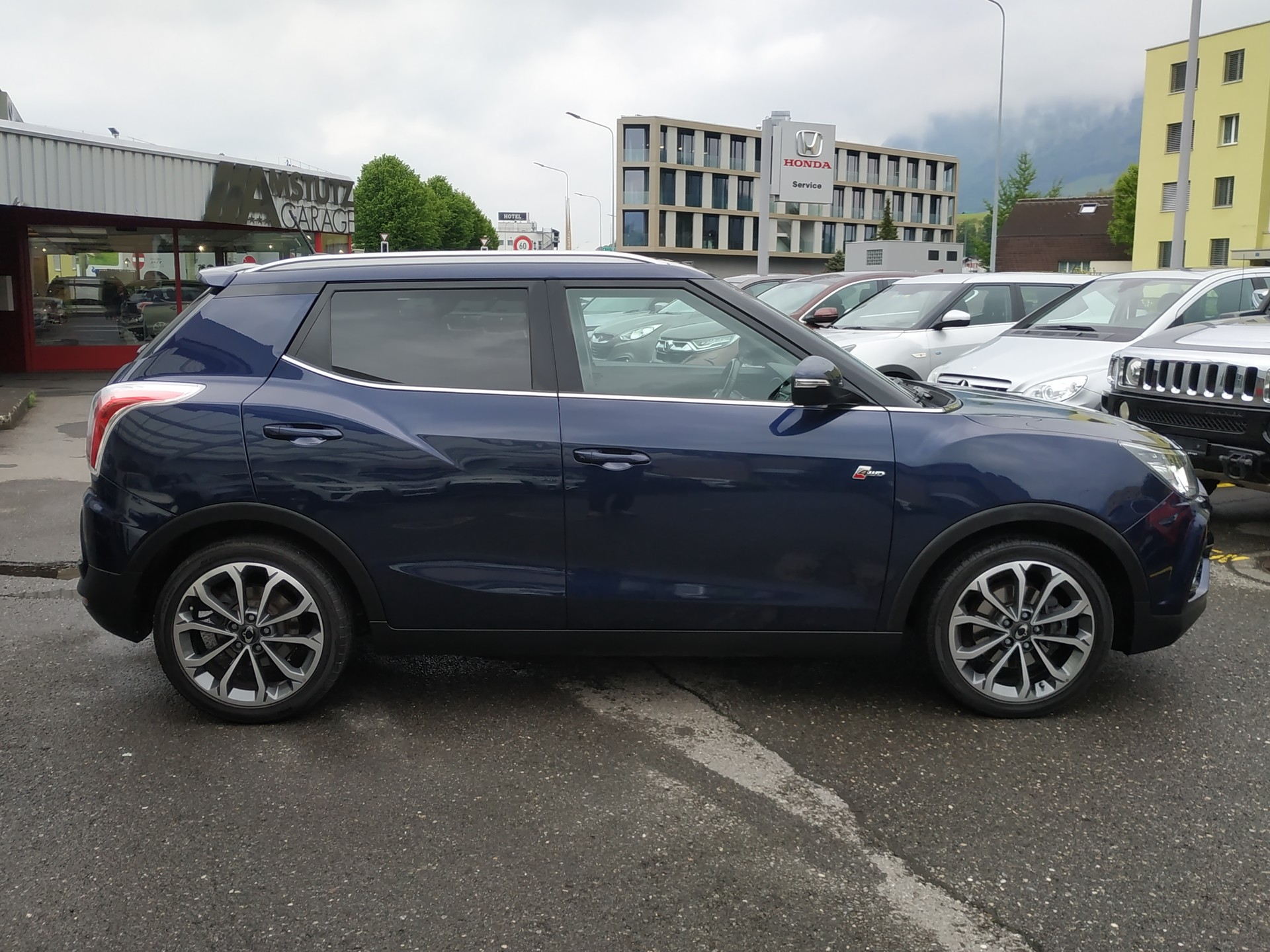 KGM-SsangYong Tivoli 1.6 e-XGi Quartz 4WD Automatic-image-5