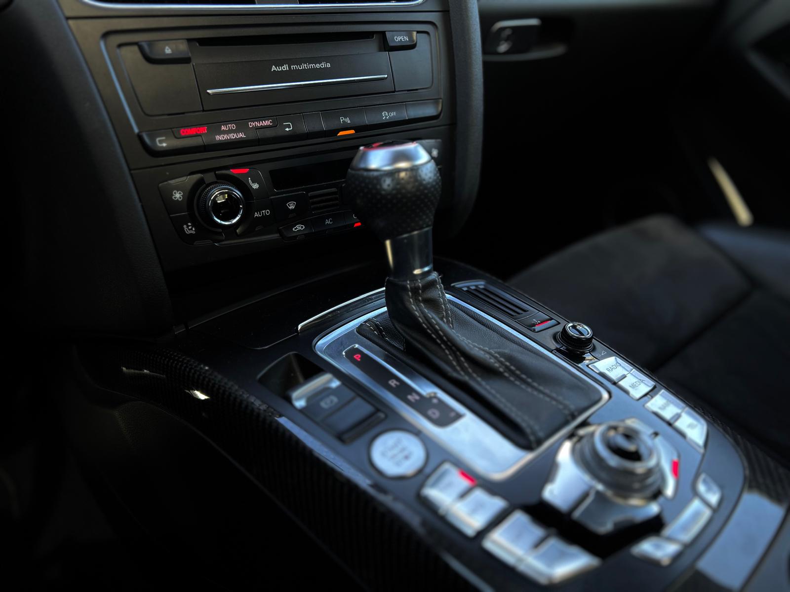 AUDI RS5 Coupé 4.2 FSI quattro S-tronic-image-17