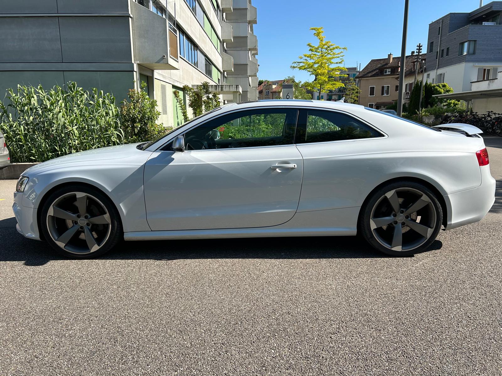 AUDI RS5 Coupé 4.2 FSI quattro S-tronic-image-4