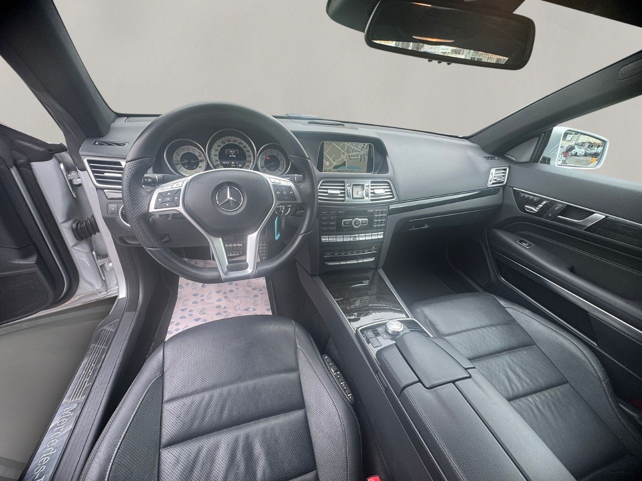 MERCEDES-BENZ E 350 7G-Tronic-image-10