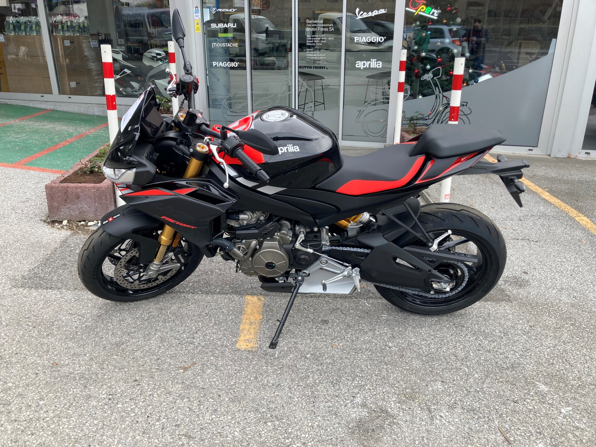 APRILIA Tuono V4 1100 E5+ Factory-image-7