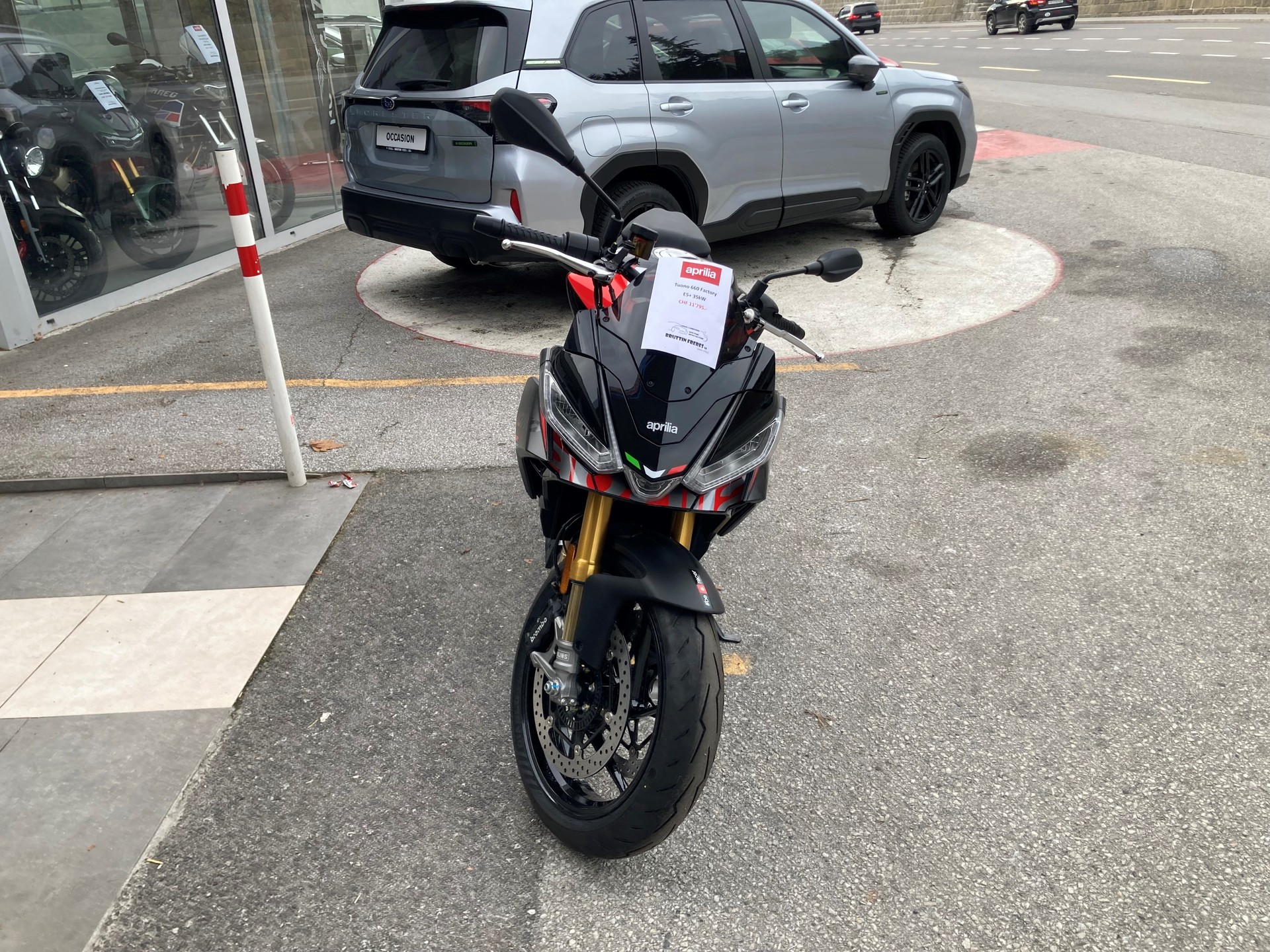 APRILIA Tuono V4 1100 E5+ Factory-image-8