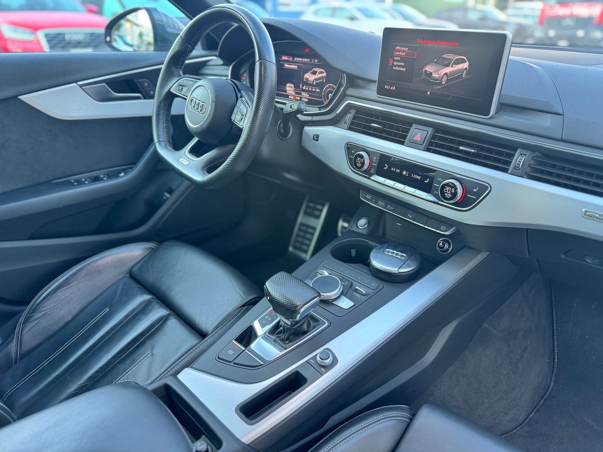 AUDI A4 Avant 3.0 TDI Sport quattro tiptronic-image-8