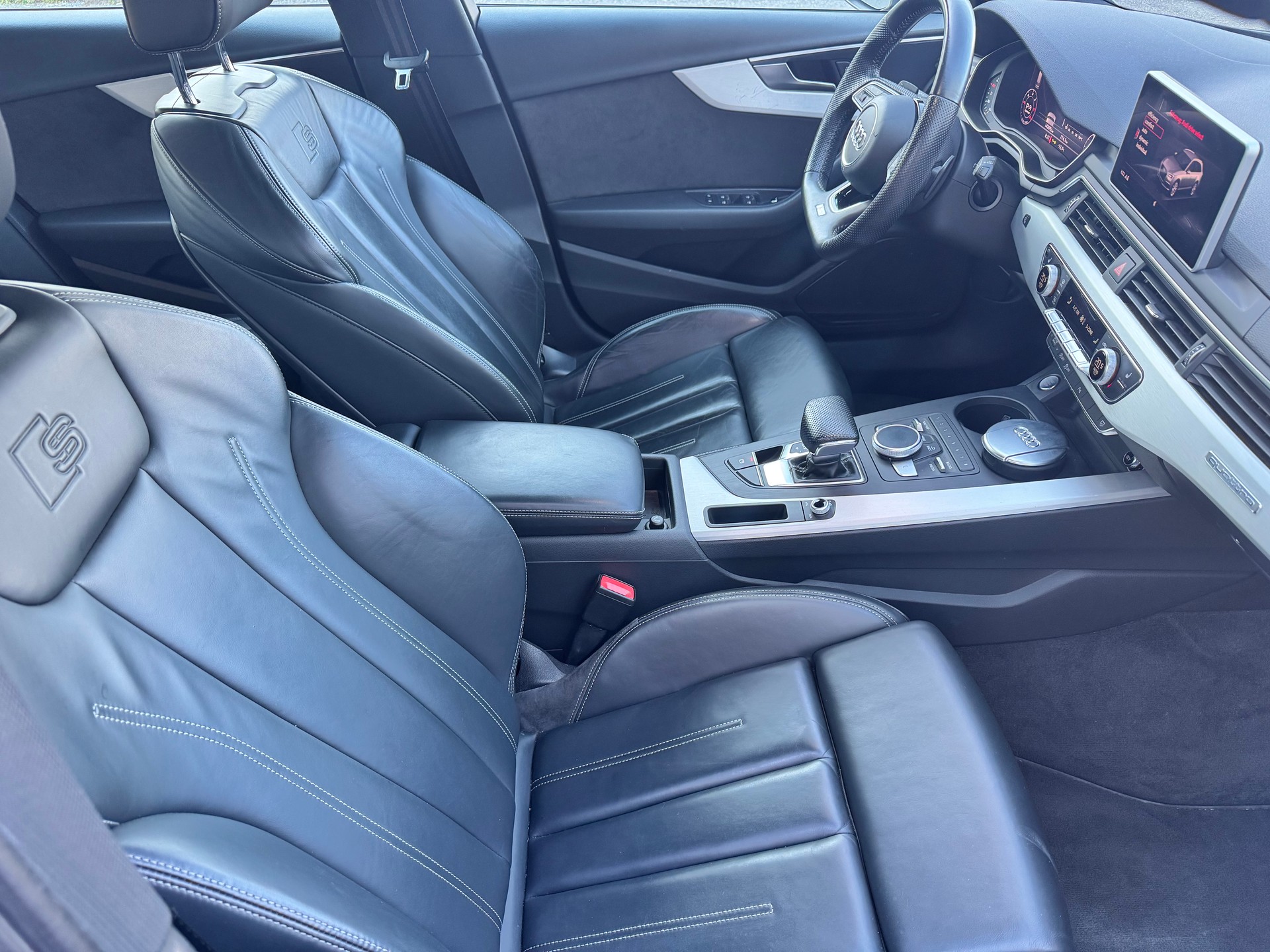 AUDI A4 Avant 3.0 TDI Sport quattro tiptronic-image-7