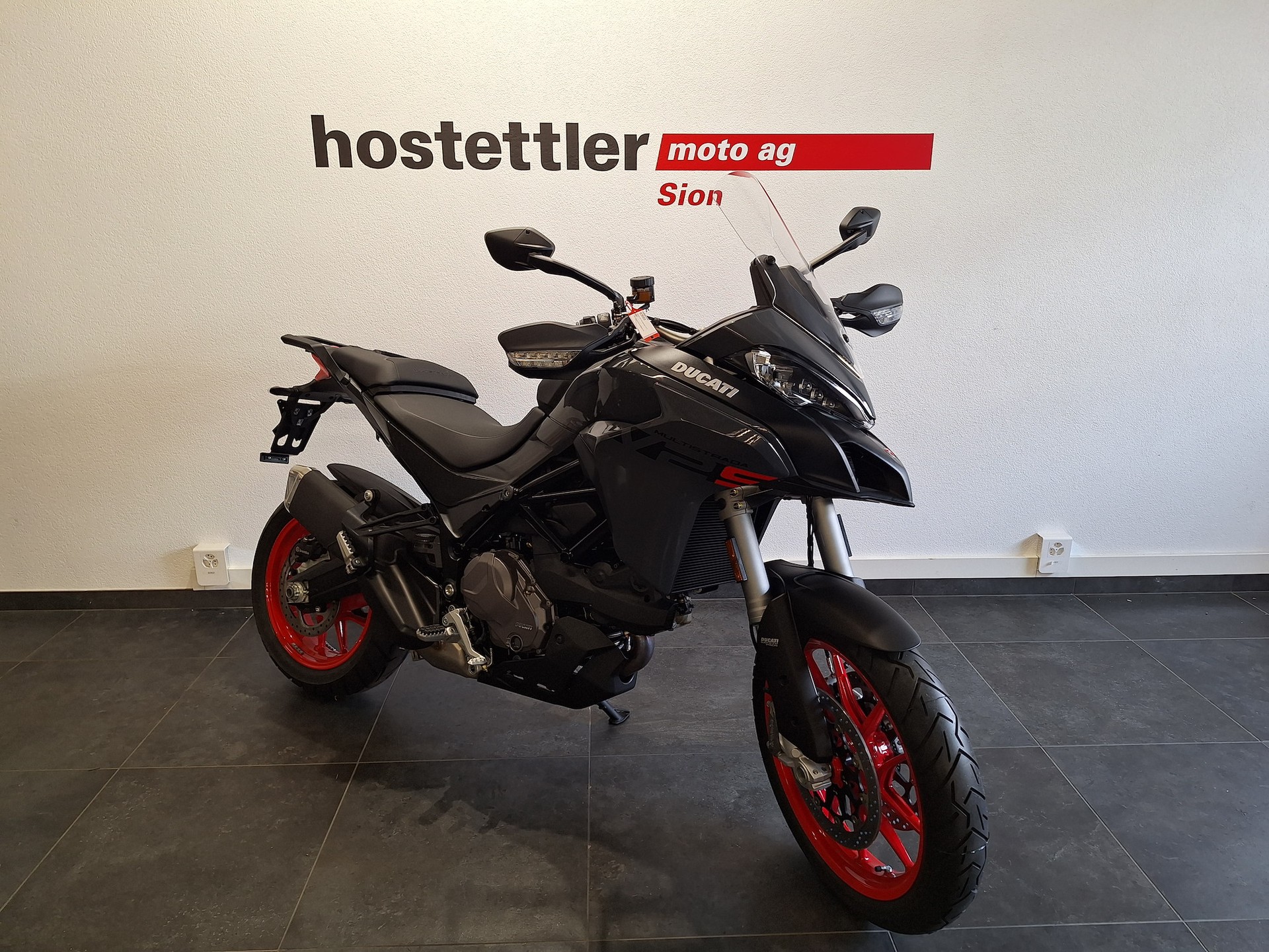 DUCATI Multistrada V2 S-image-0