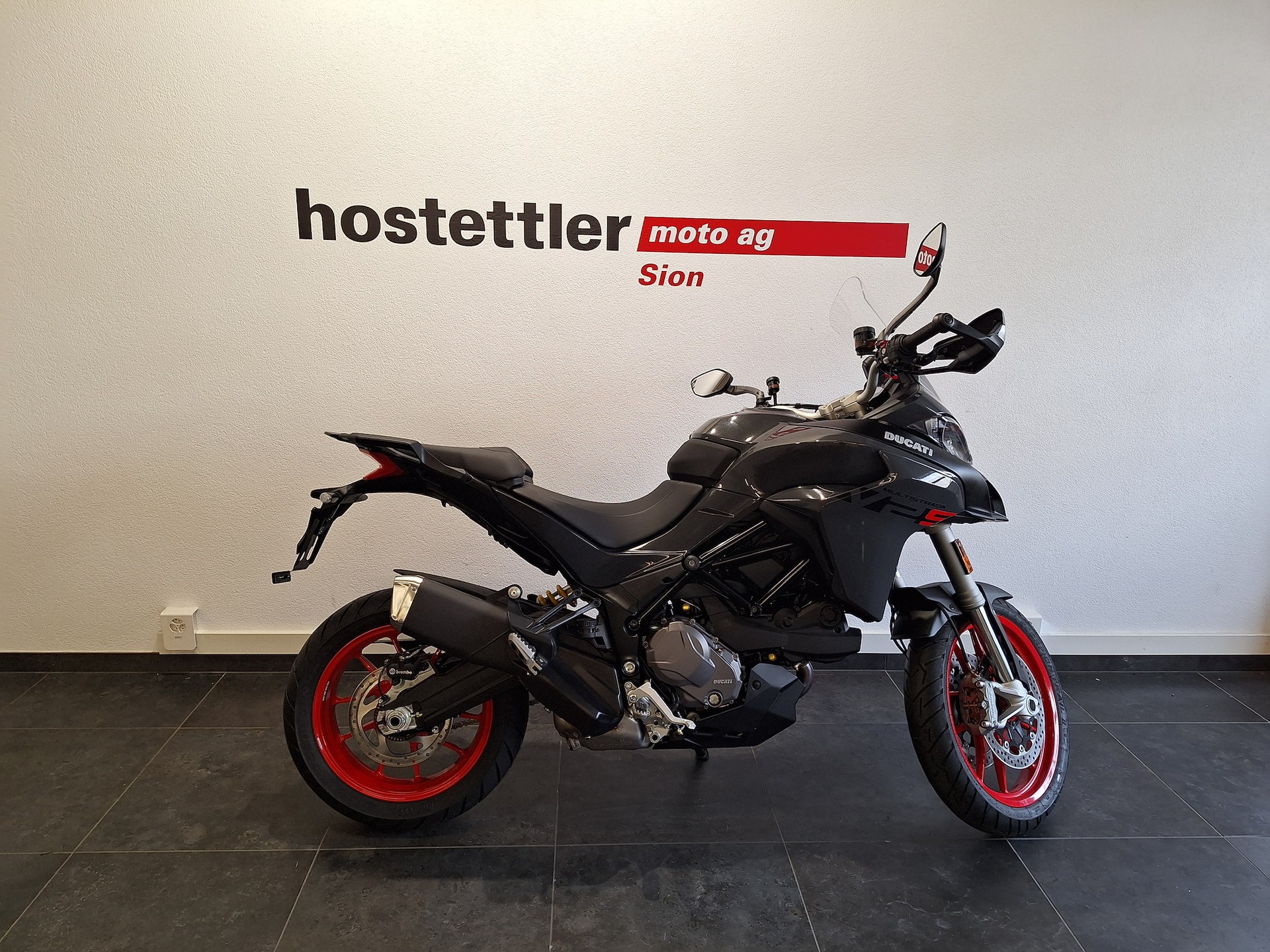 DUCATI Multistrada V2 S-image-1