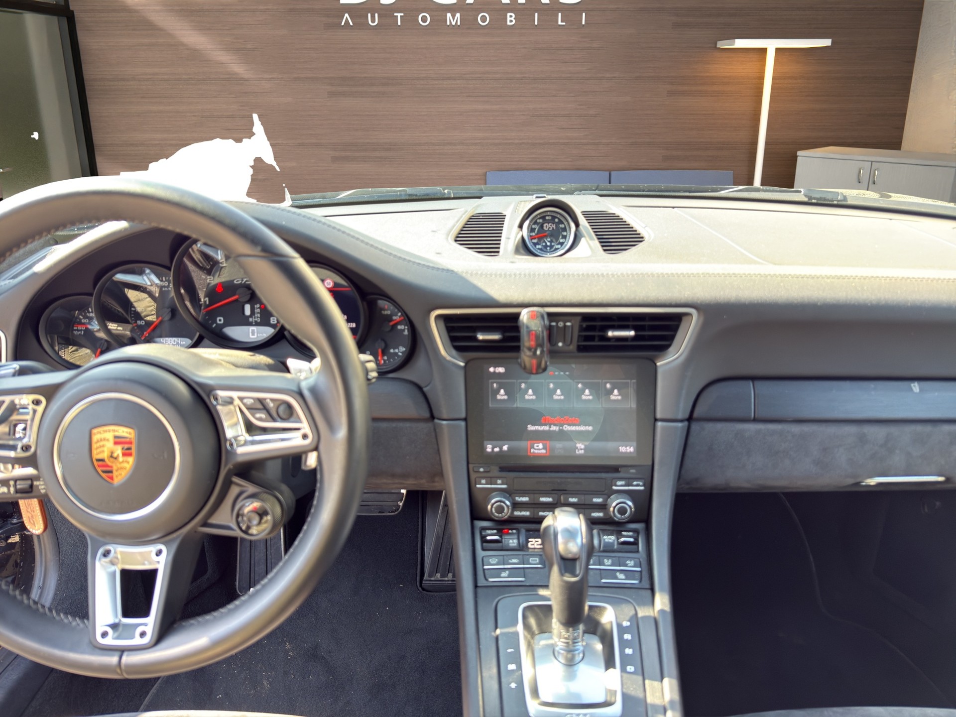 PORSCHE 911 Carrera 4 GTS PDK-image-11