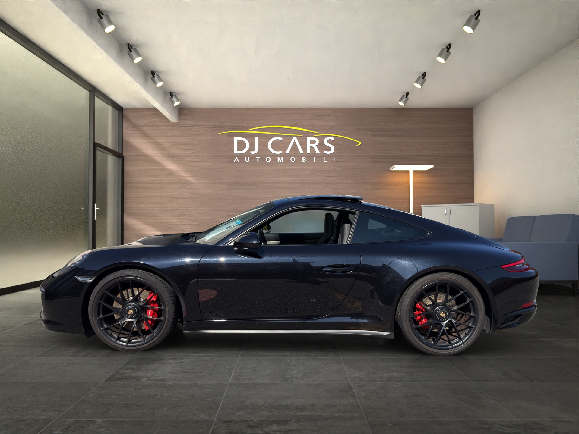PORSCHE 911 Carrera 4 GTS PDK-image-3