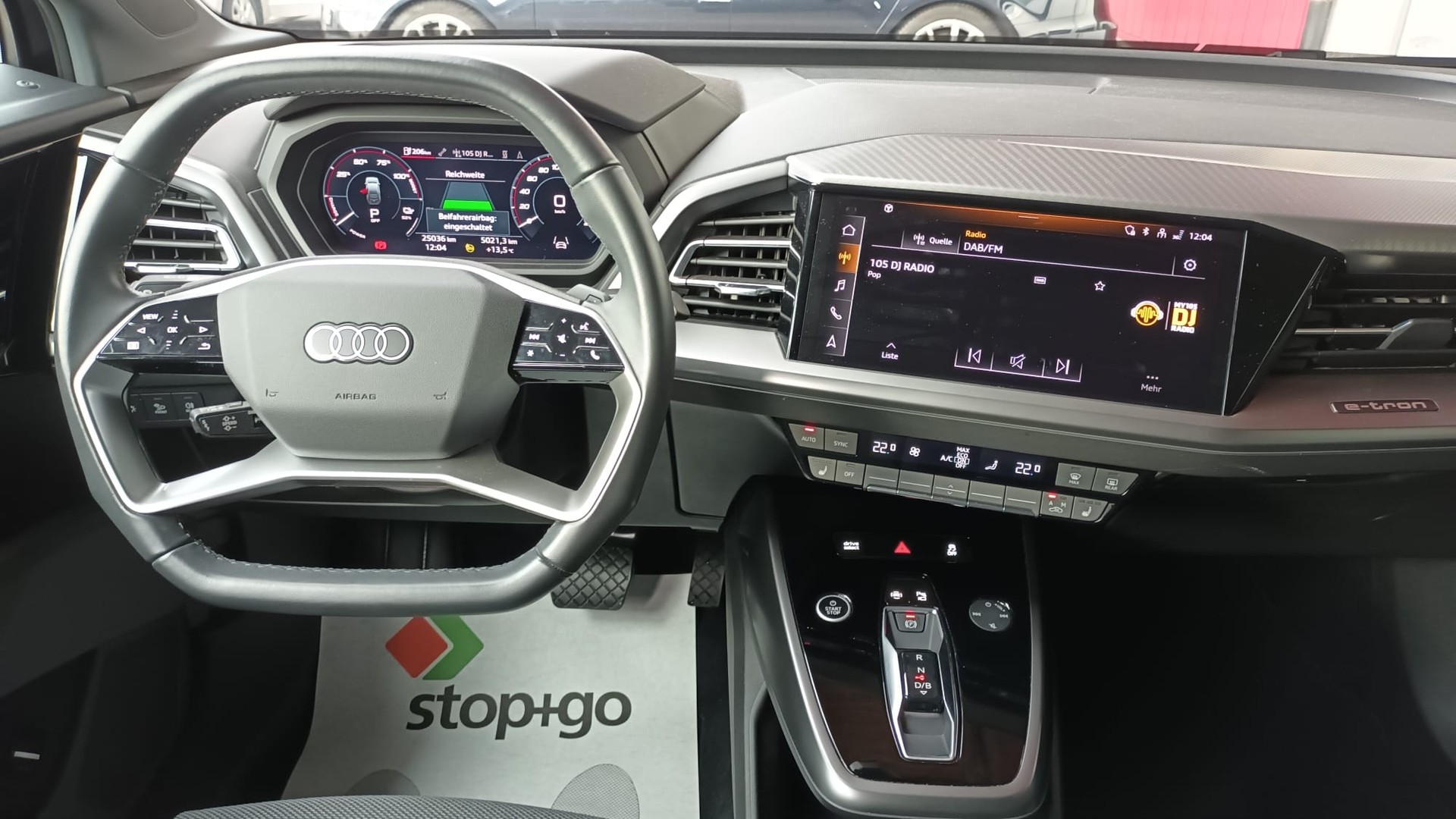 AUDI Q4 Sportback e-tron 50 quattro-image-9