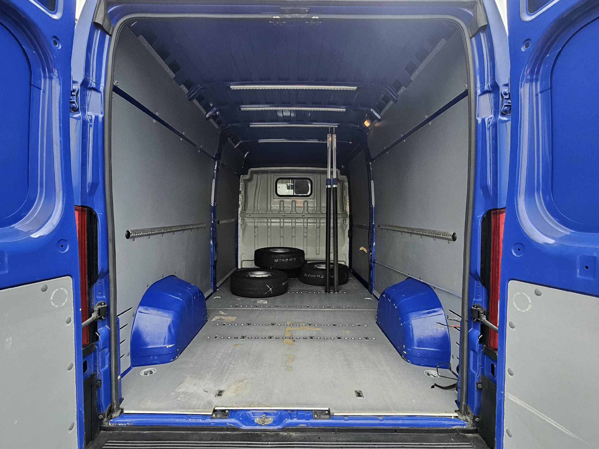 FIAT Ducato 290 35 Kaw. 4035 H2 2.2 L4H2 * Klimaautomat * Rückfahrkamera *-image-4