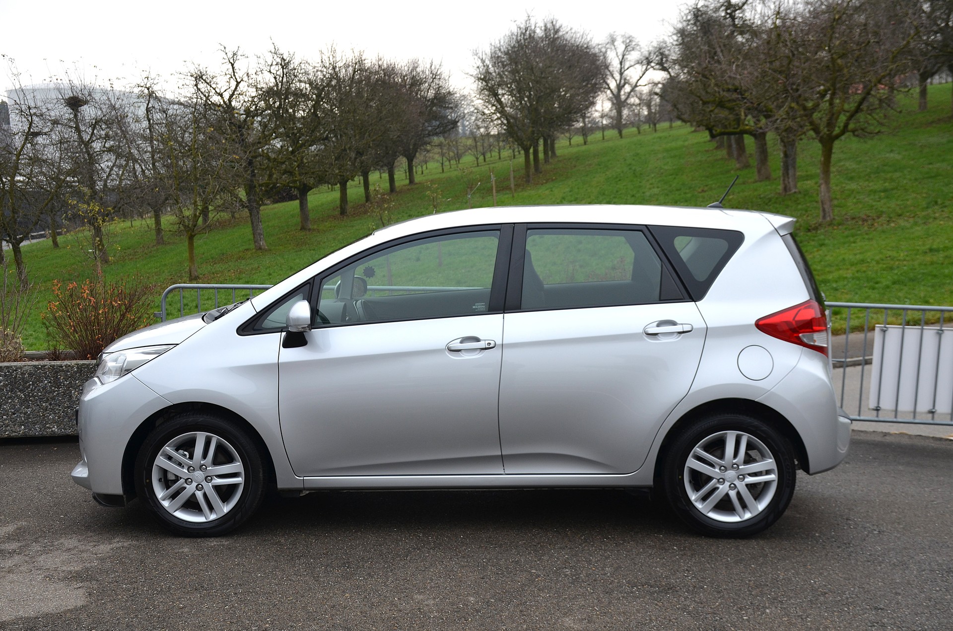 SUBARU Trezia 1.4D Swiss Automatic-image-3