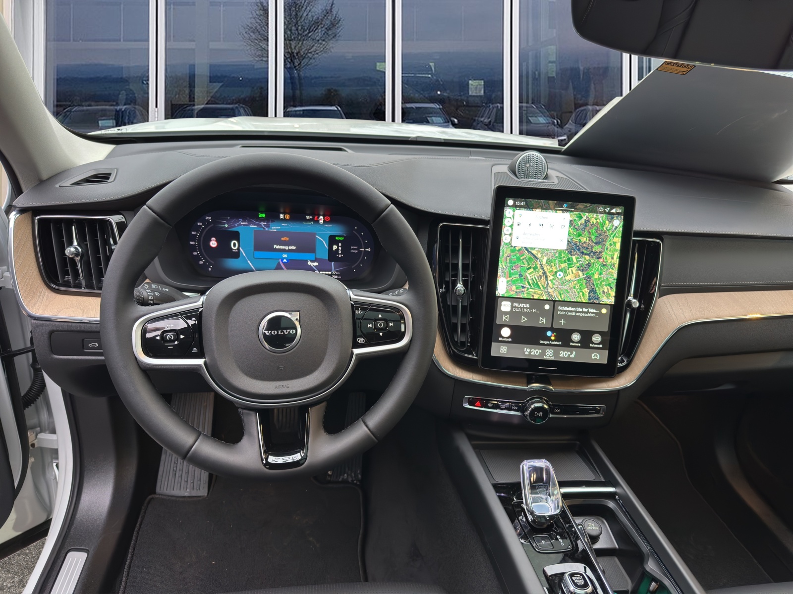 VOLVO XC60 2.0 T8 TE Ultra Dark eAWD-image-11