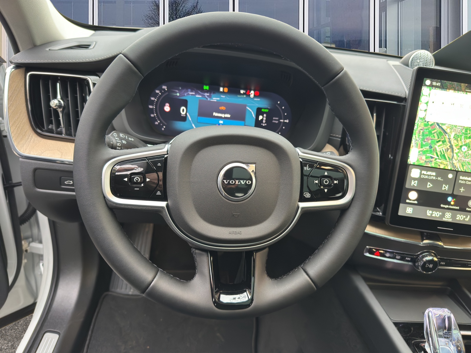 VOLVO XC60 2.0 T8 TE Ultra Dark eAWD-image-10