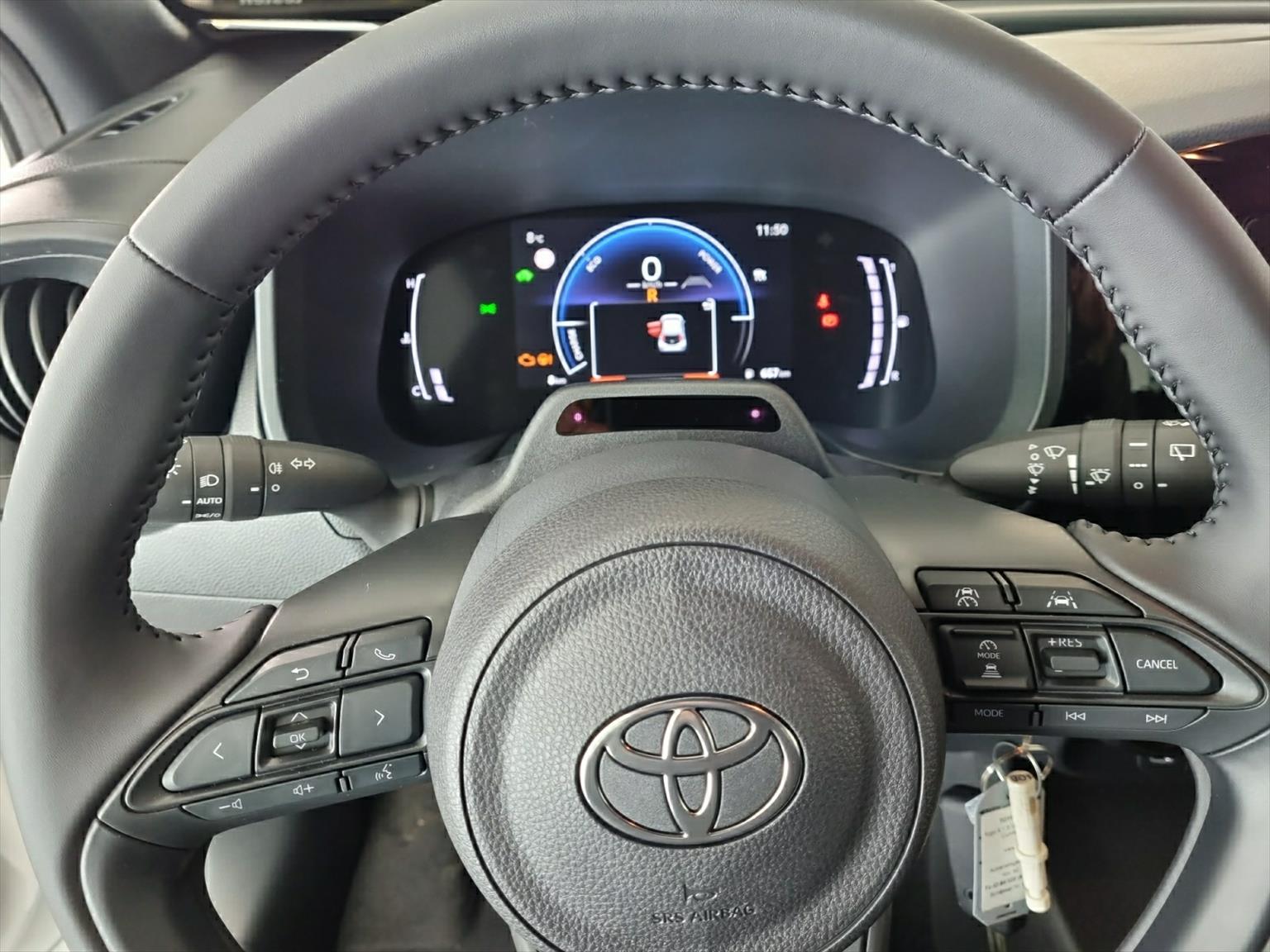 TOYOTA Aygo X 1.5 VVT-i HSD Comfort-image-12