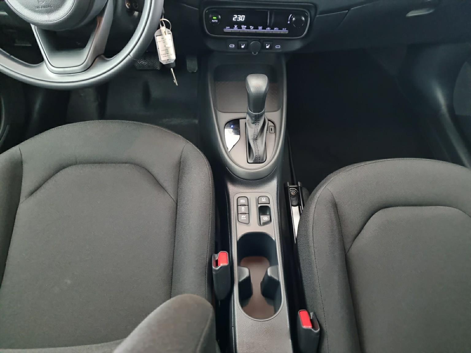TOYOTA Aygo X 1.5 VVT-i HSD Comfort-image-7