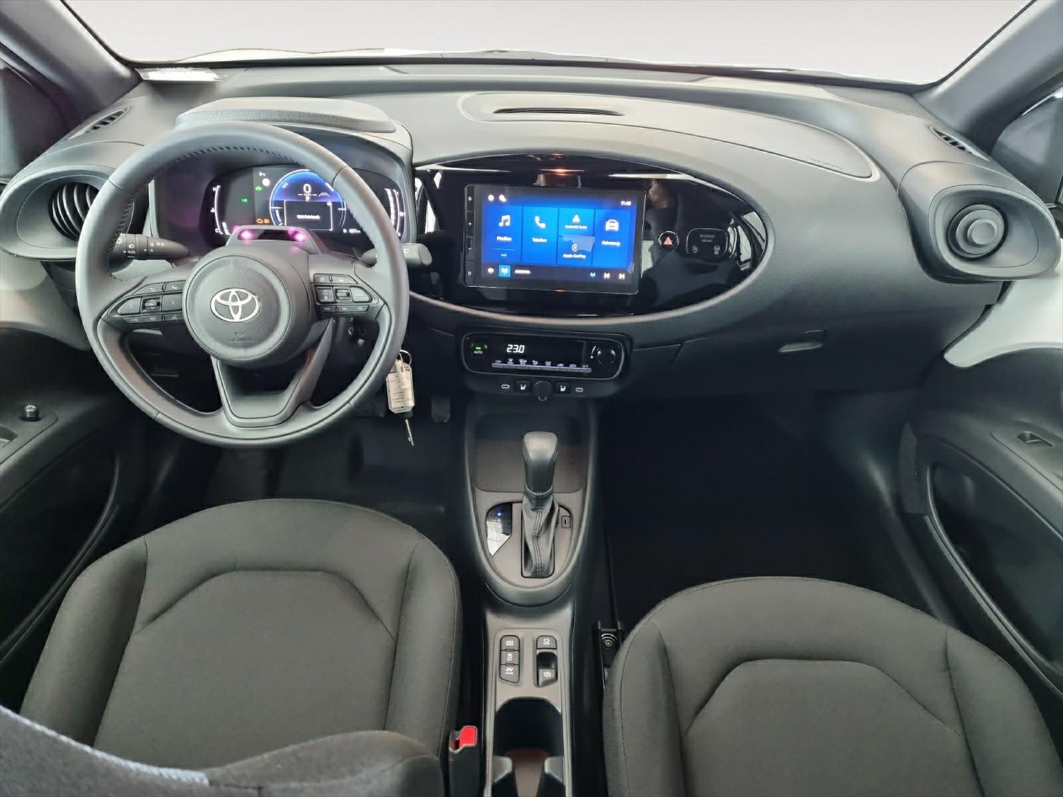 TOYOTA Aygo X 1.5 VVT-i HSD Comfort-image-5