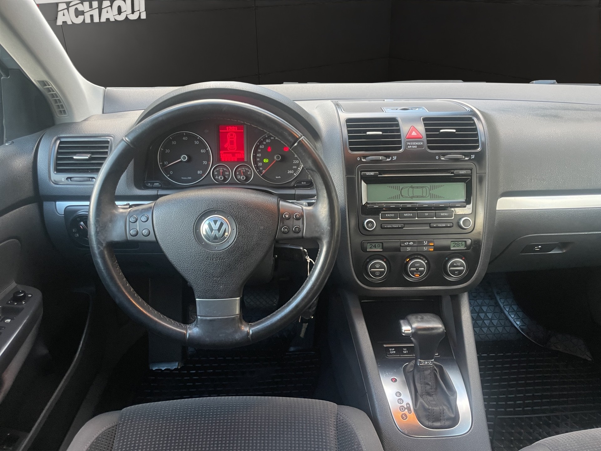 VW Jetta 1.4 TSI Comfortline DSG-image-9