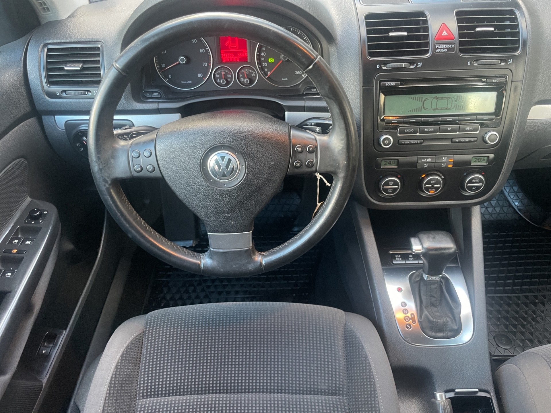 VW Jetta 1.4 TSI Comfortline DSG-image-10
