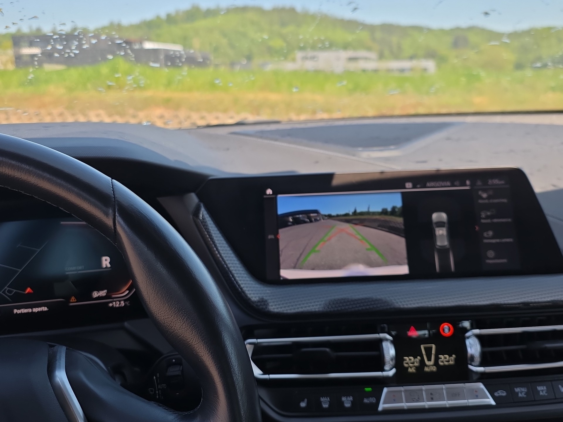 BMW 118i Sport Line-image-9