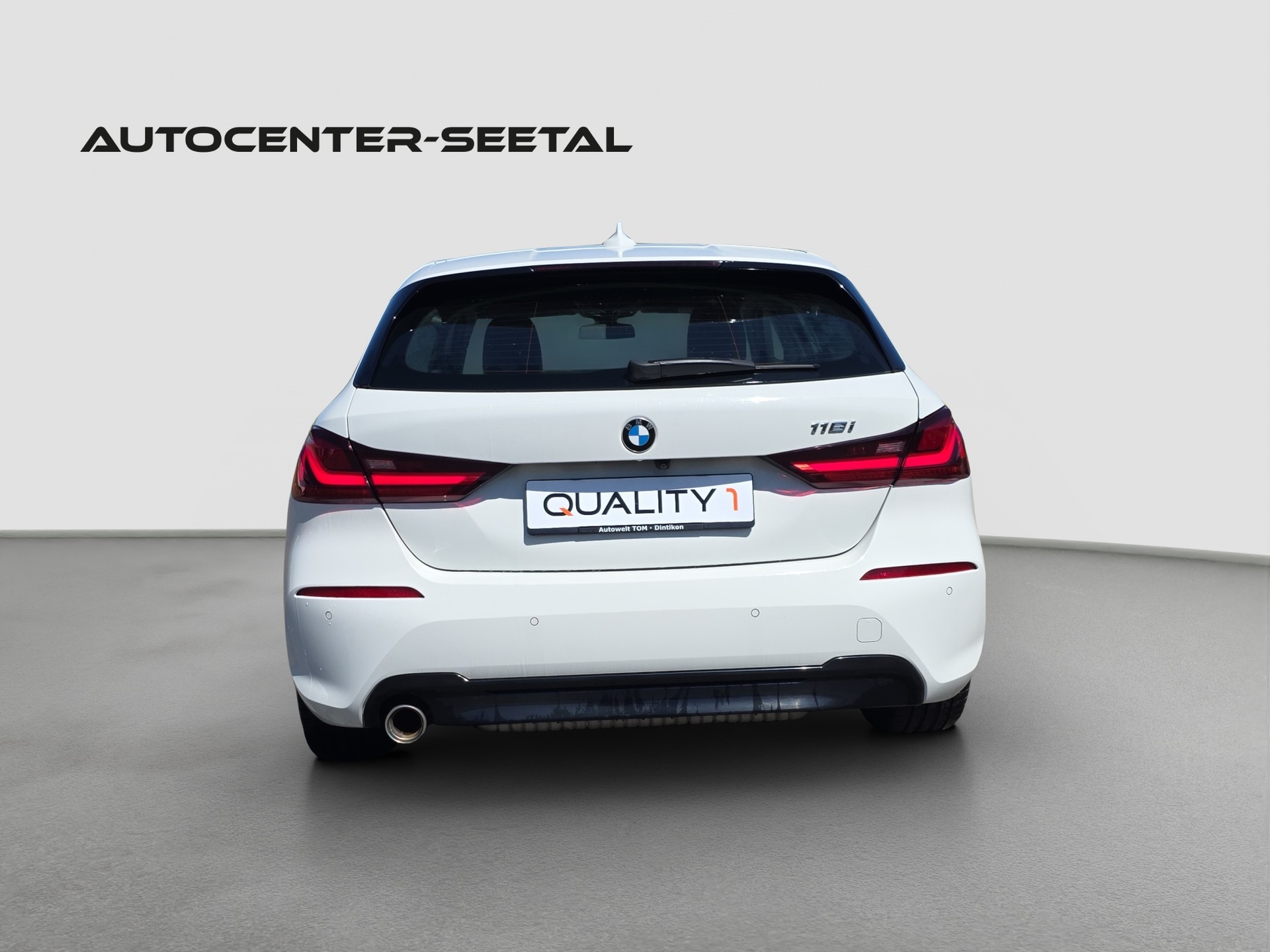 BMW 118i Sport Line-image-4