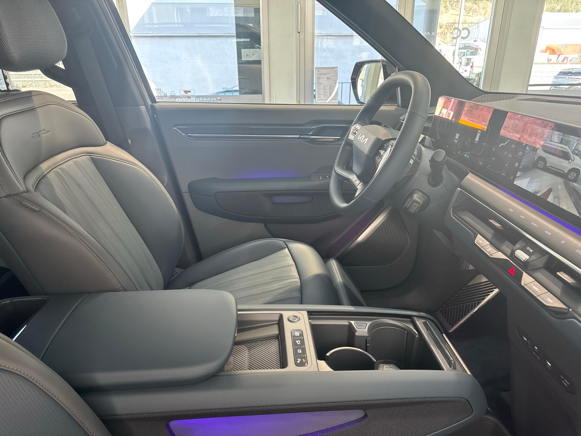 KIA EV9 99.8 kWh GT-Line 4x4 Relaxation 6P-image-9