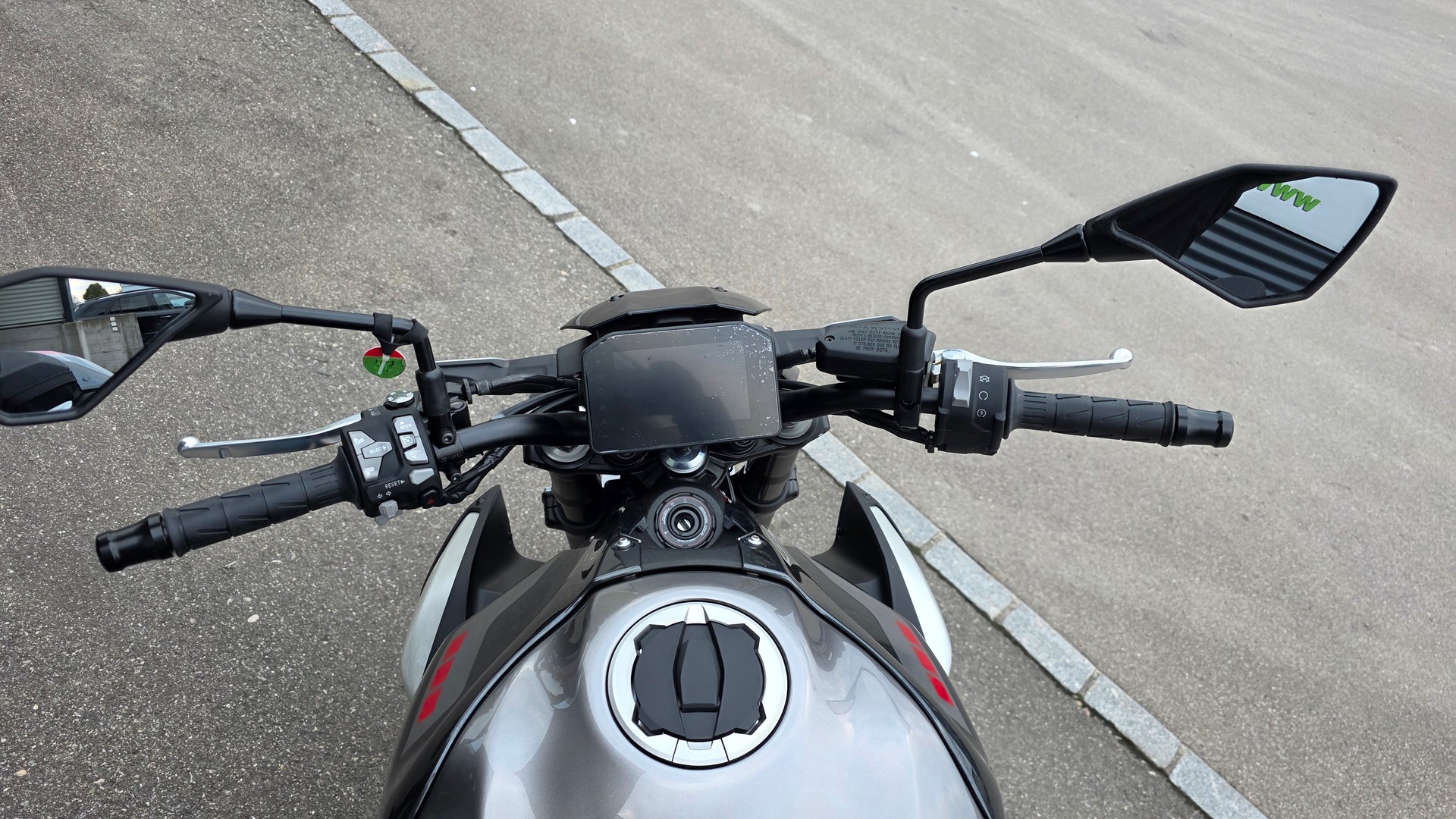 KAWASAKI Z 900 (70kW)-image-4