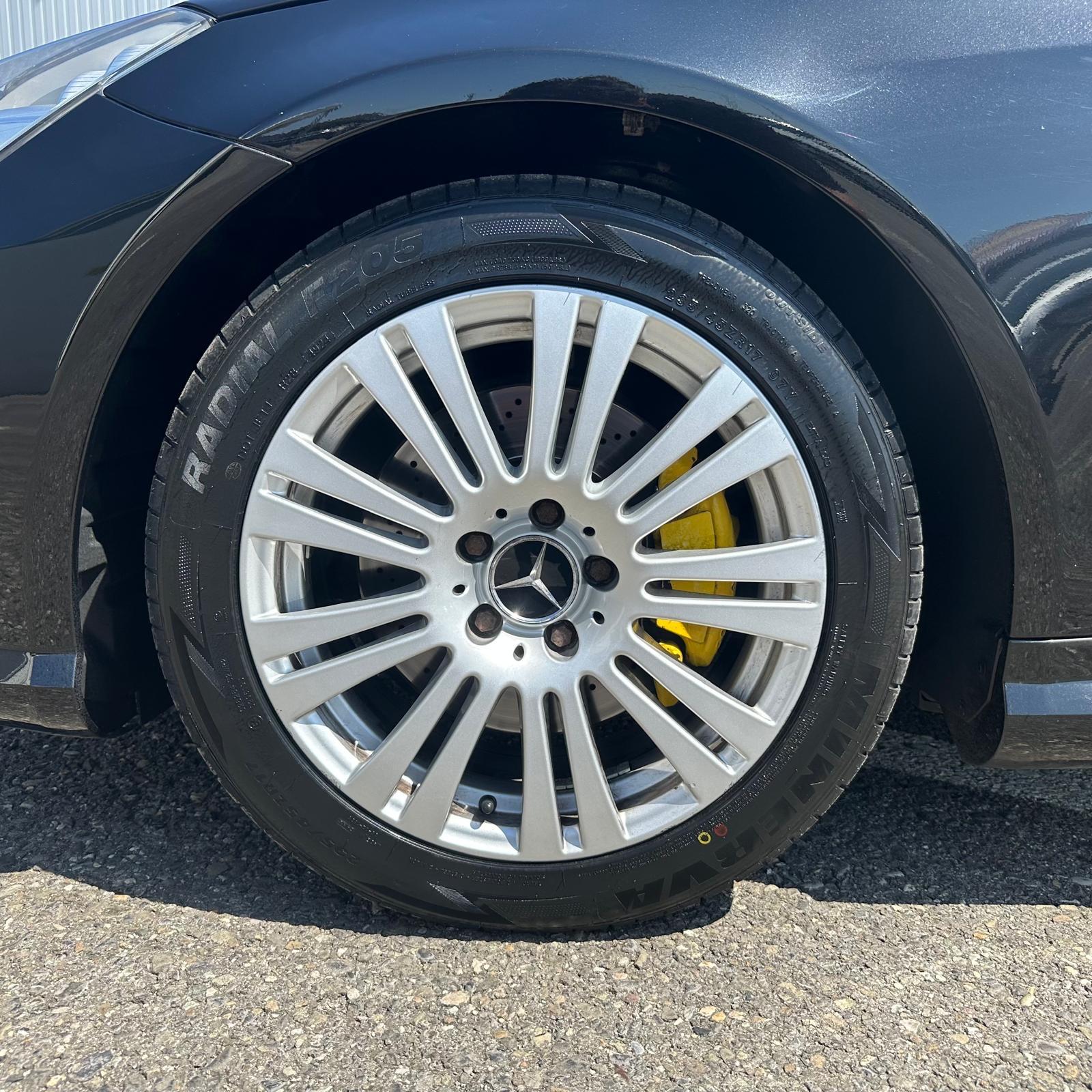 MERCEDES-BENZ E 350 CGI BlueEfficiency 7G-Tronic-image-26