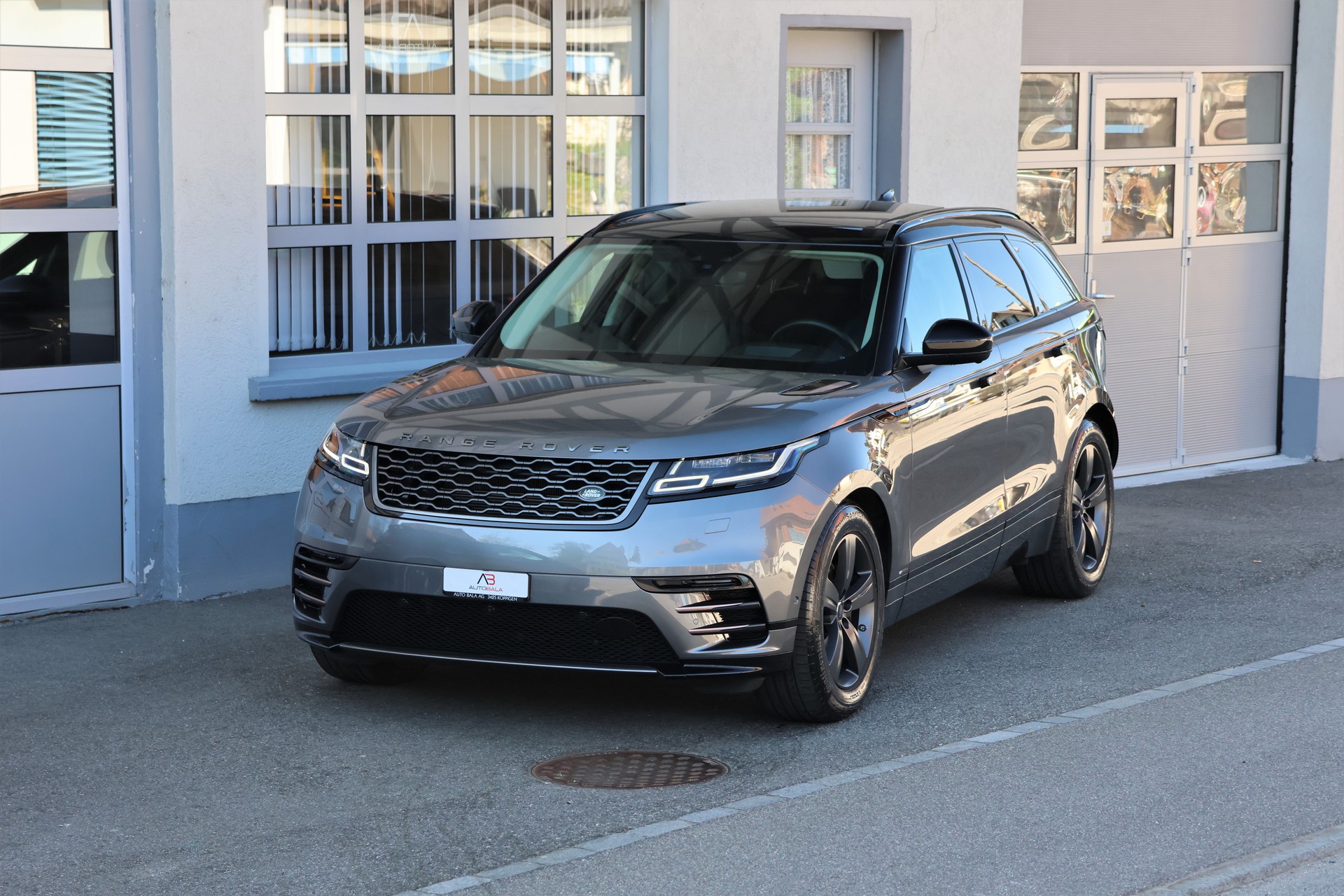 LAND ROVER Range Rover Velar R-Dynamic P 300 Automatic (CH)