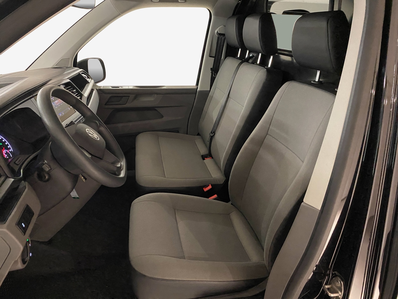 VW T6.1 2.0 TDI DSG-image-11
