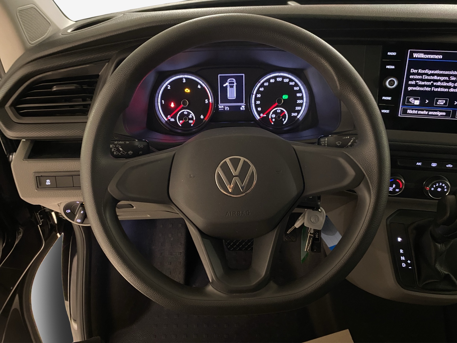 VW T6.1 2.0 TDI DSG-image-9
