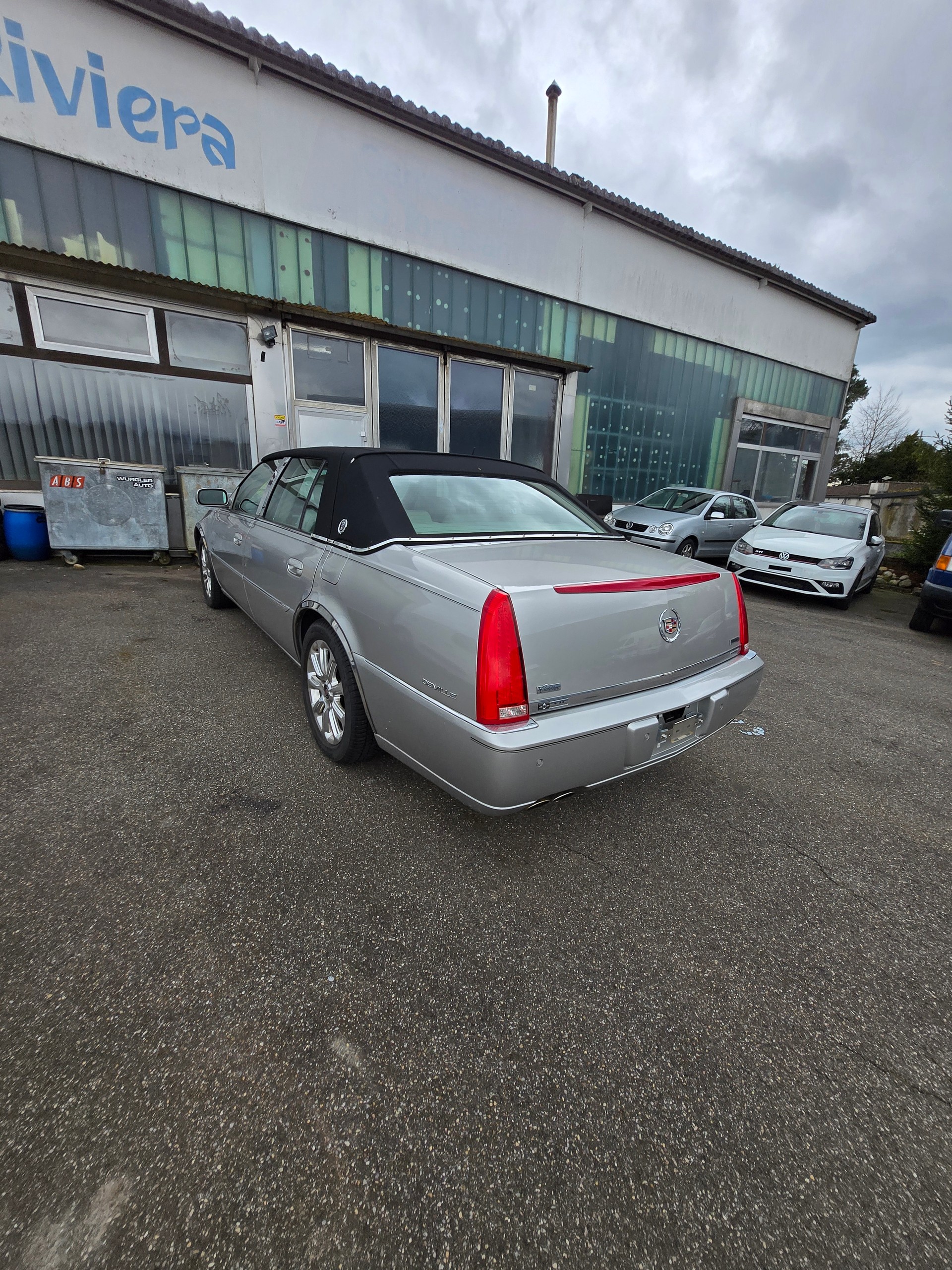 CADILLAC Sedan-image-7