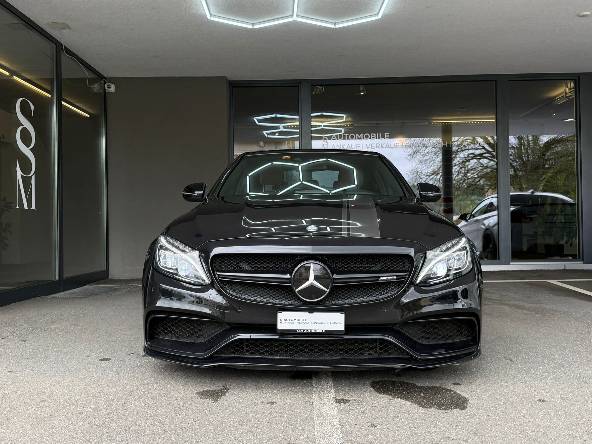 MERCEDES-BENZ C 63 S AMG Speedshift-showroom-element-1